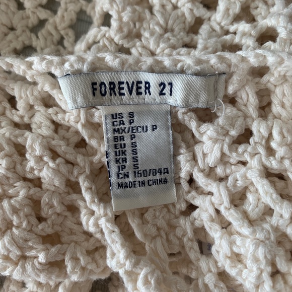 Knit cover up - Picture 3 of 3